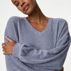2024 New Arrival! Women's Feather Knit Lounge Sweatshirt – Only £4.89 + Free Shipping! 🍂